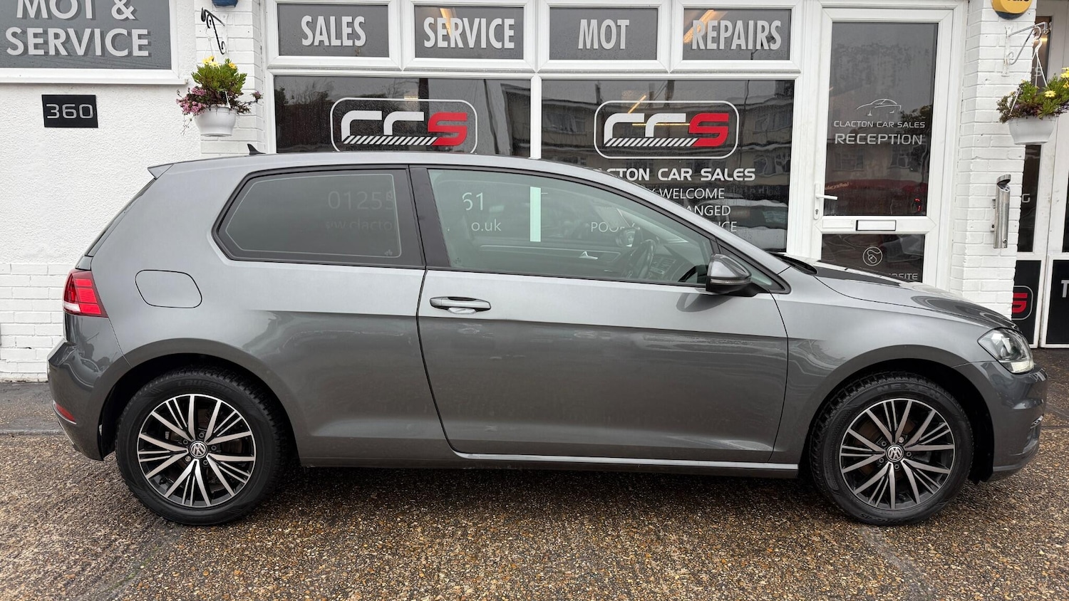 Used Volkswagen Golf 2017 for sale - 76537910: Photo 8