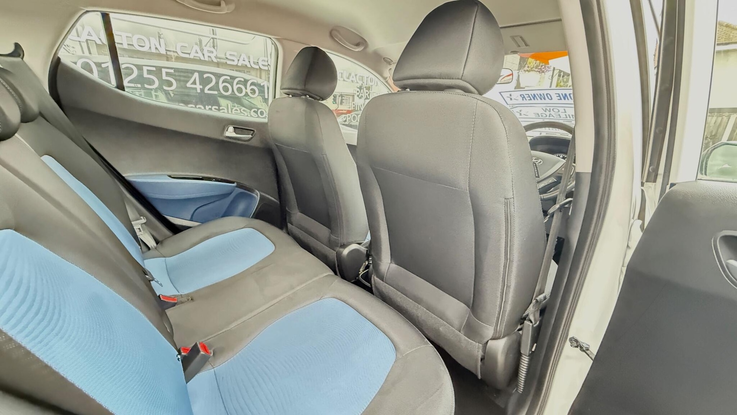 Used Hyundai i10 2015 for sale - 76457369: Photo 11