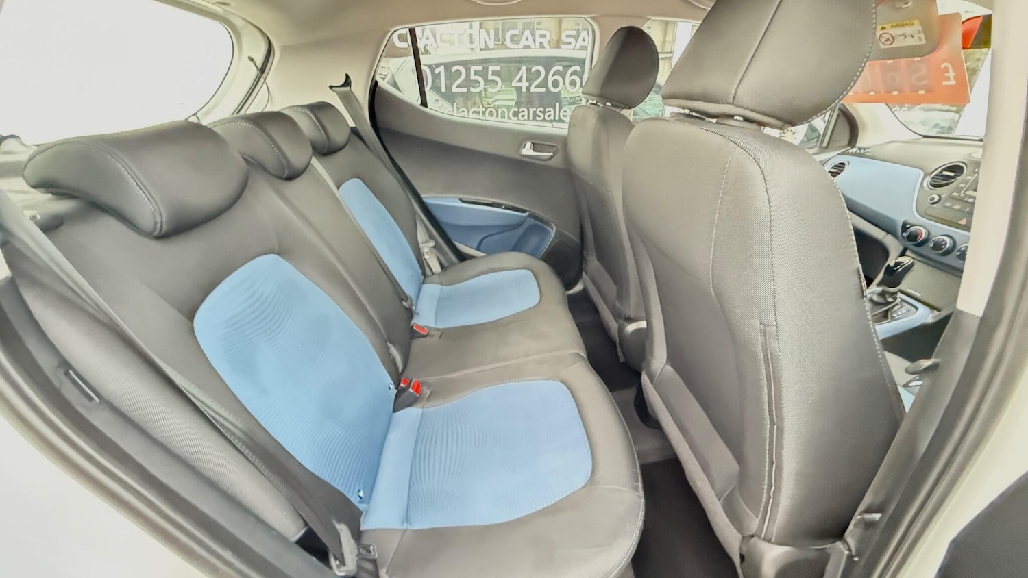 Used Hyundai i10 2015 for sale - 76457369: Photo 12