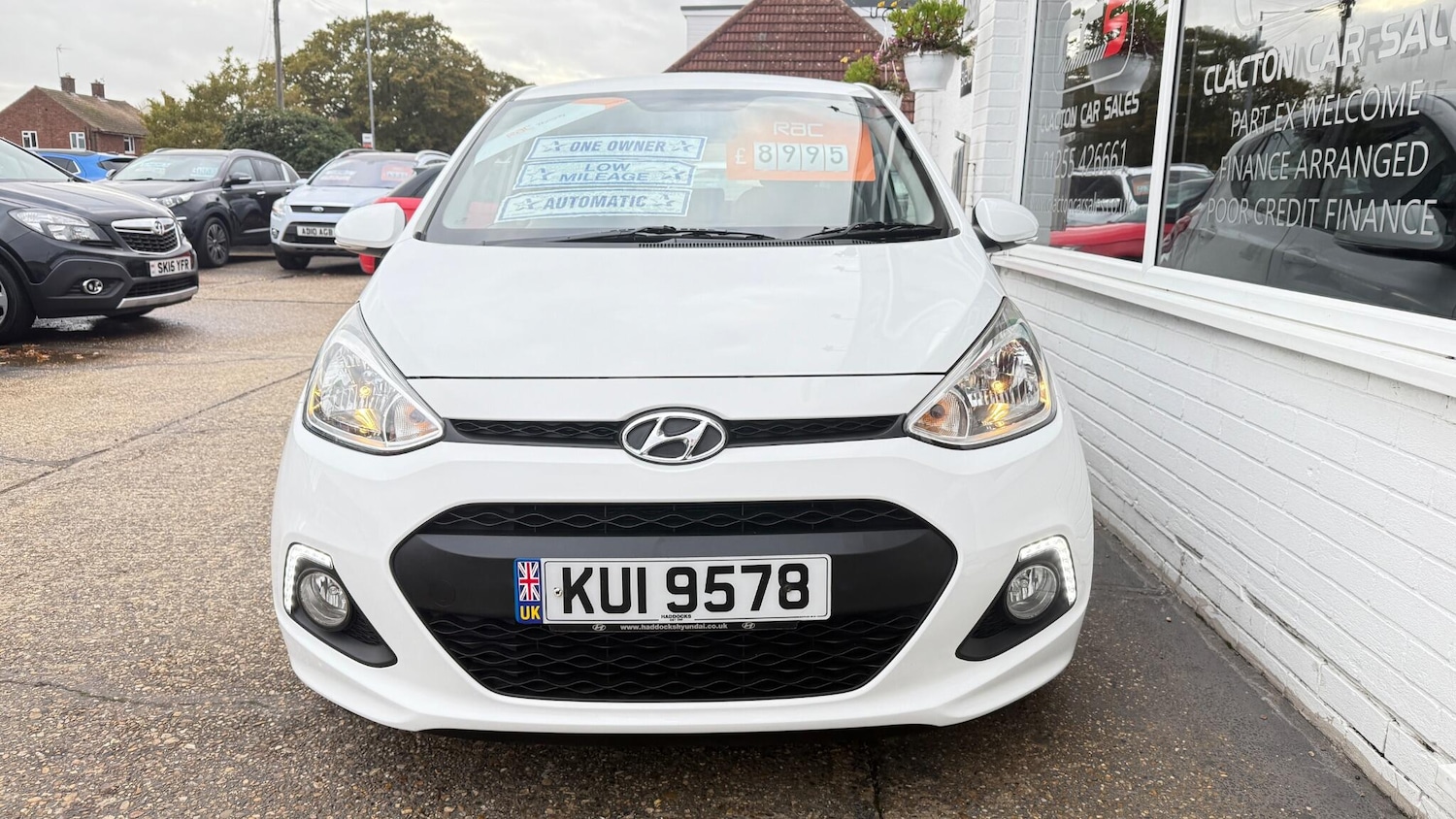 Used Hyundai i10 2015 for sale - 76457369: Photo 2