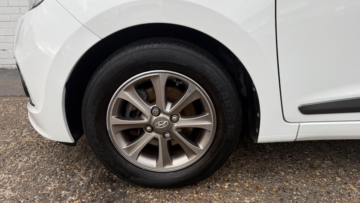 Used Hyundai i10 2015 for sale - 76457369: Photo 20