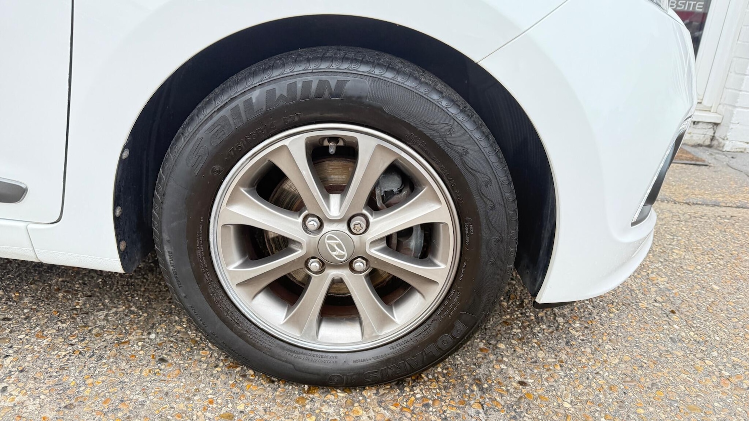 Used Hyundai i10 2015 for sale - 76457369: Photo 22