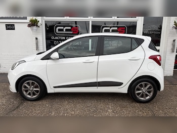 Used Hyundai i10 2015 for sale - 76457369: Photo