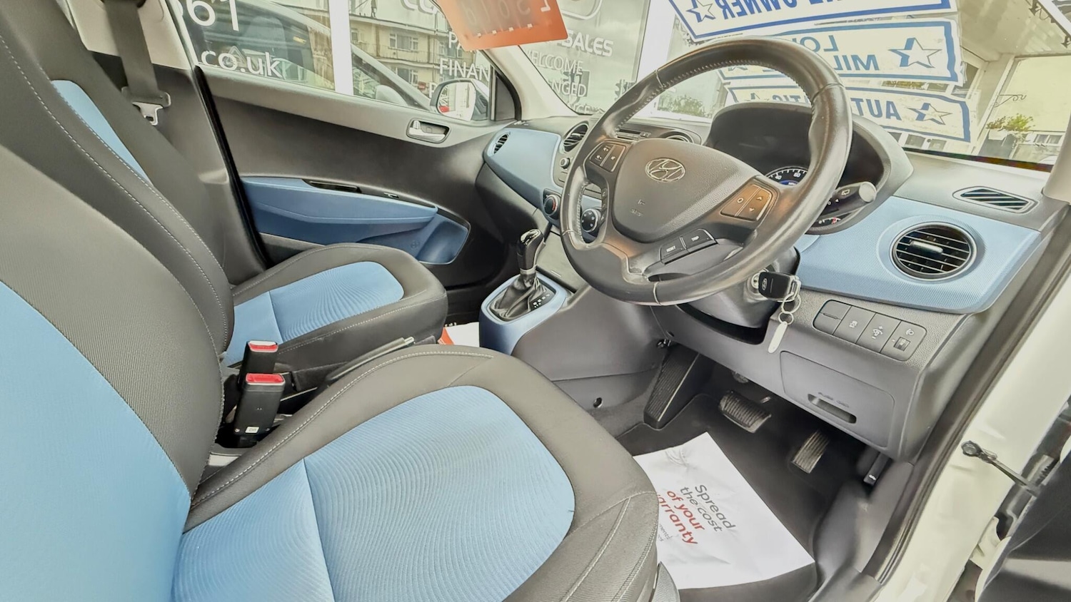 Used Hyundai i10 2015 for sale - 76457369: Photo 9