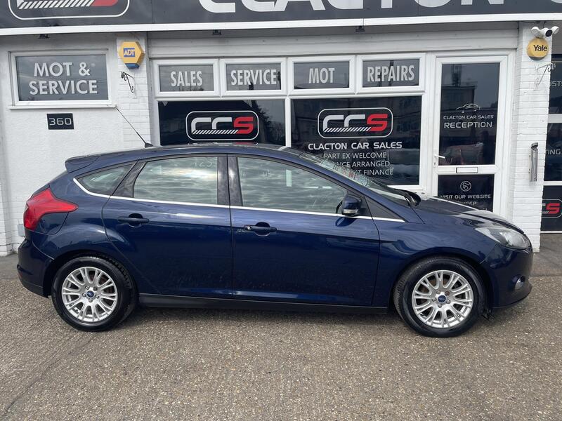 Used Ford Focus 2012 for sale - 78102312: Photo 2