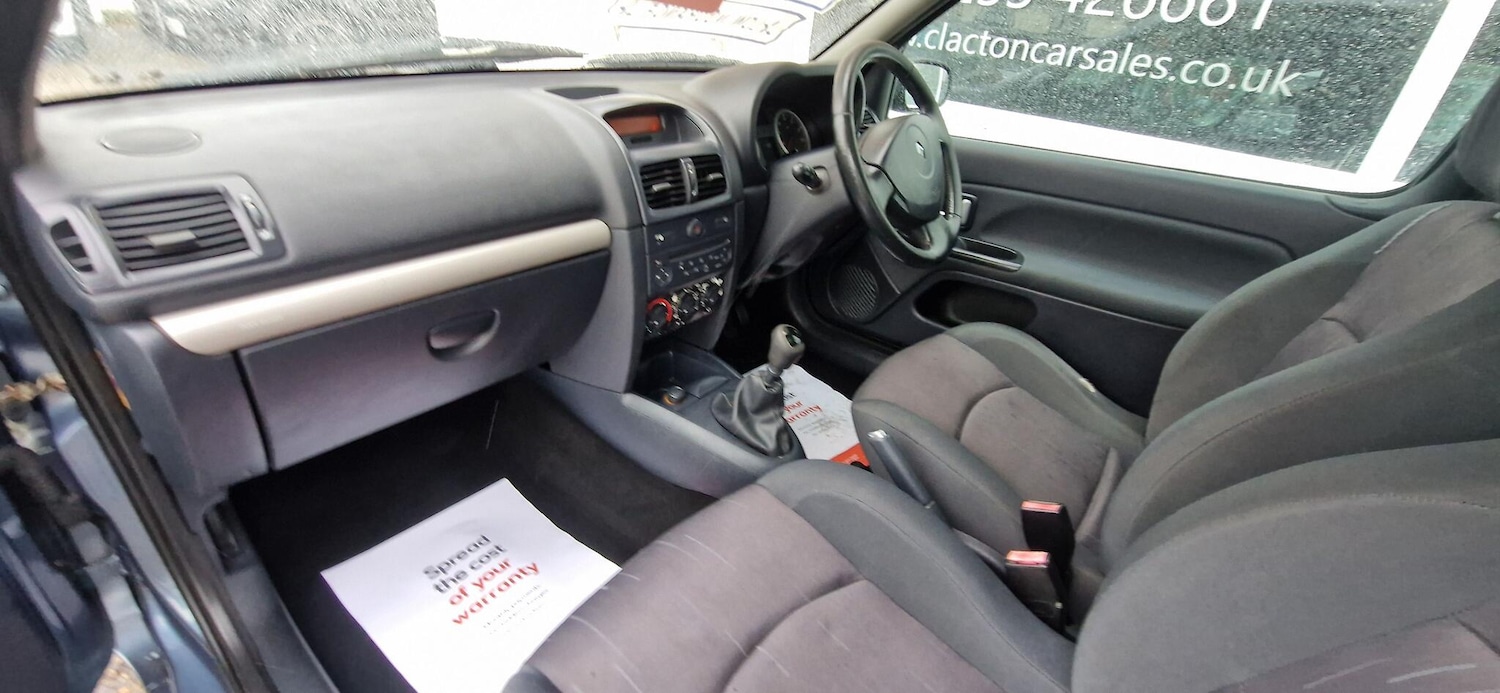 Used Renault Clio 2005 for sale - 76537640: Photo 15