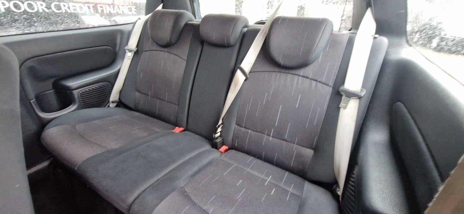 Used Renault Clio 2005 for sale - 76537640: Photo 17