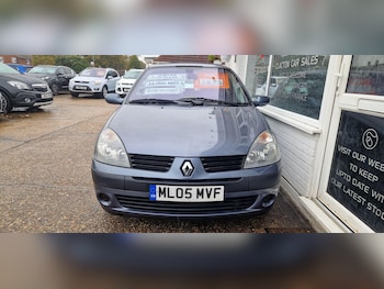 Used Renault Clio 2005 for sale - 76537640: Photo