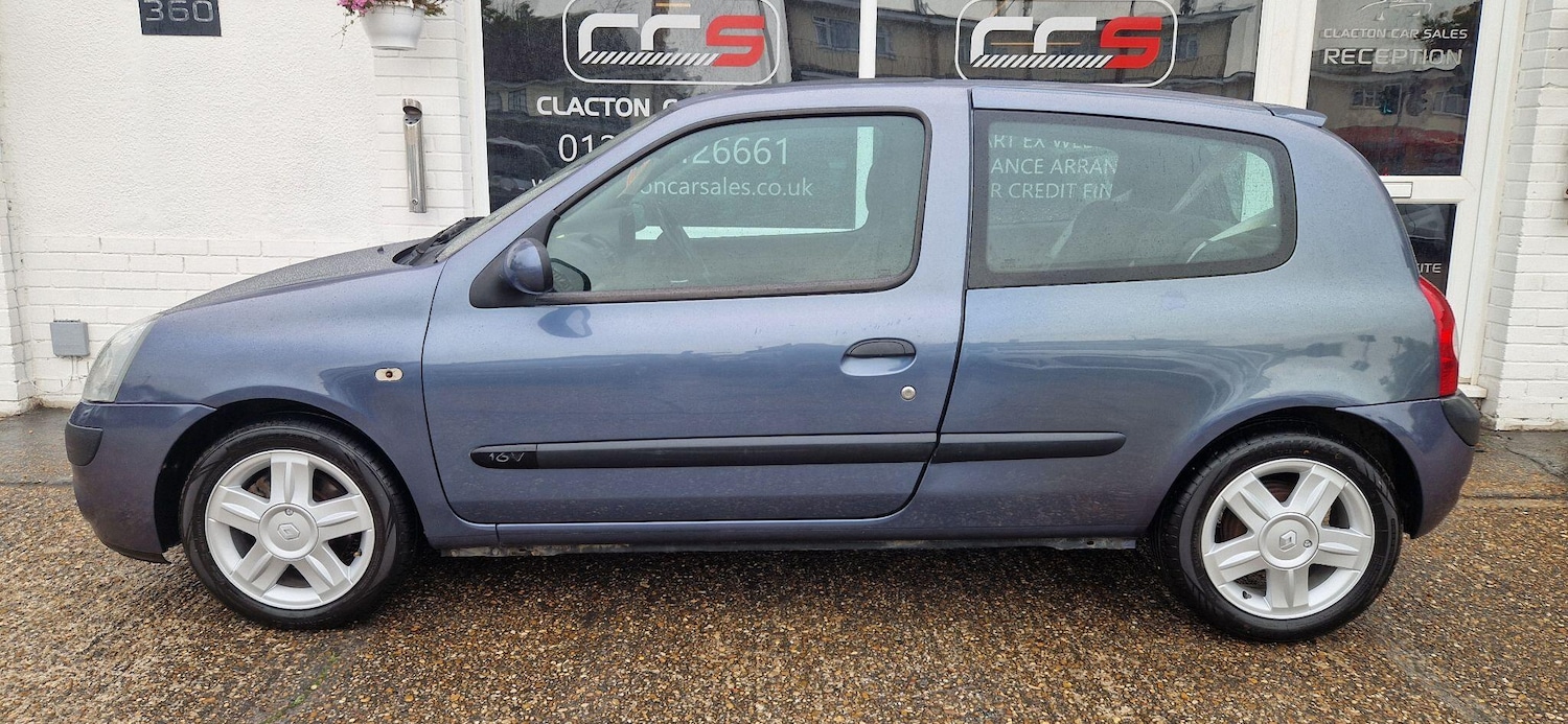 Used Renault Clio 2005 for sale - 76537640: Photo 4