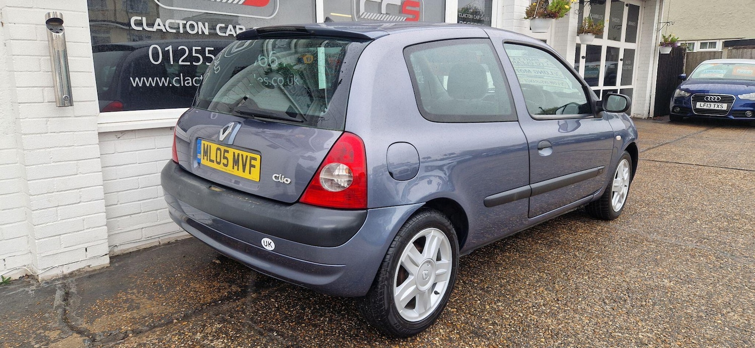 Used Renault Clio 2005 for sale - 76537640: Photo 7