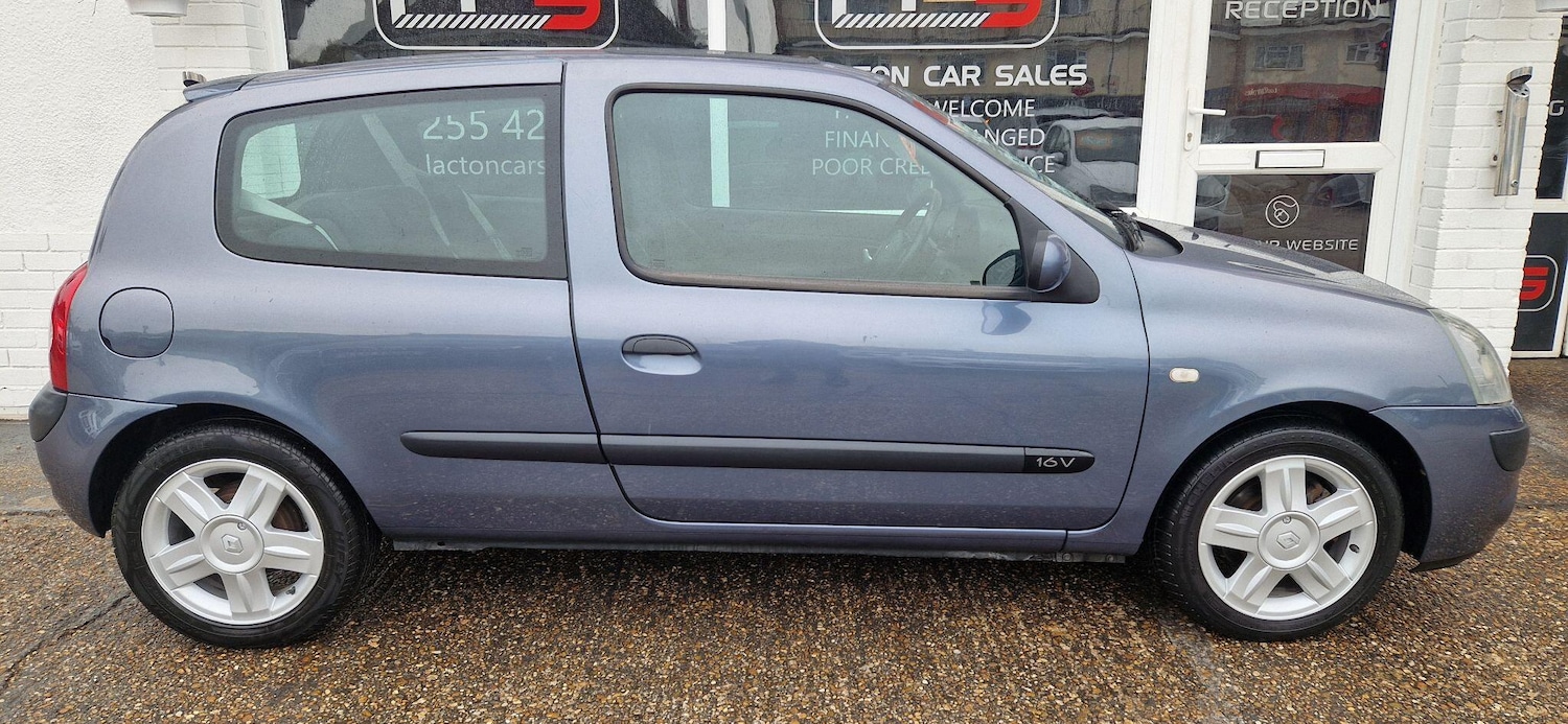 Used Renault Clio 2005 for sale - 76537640: Photo 8