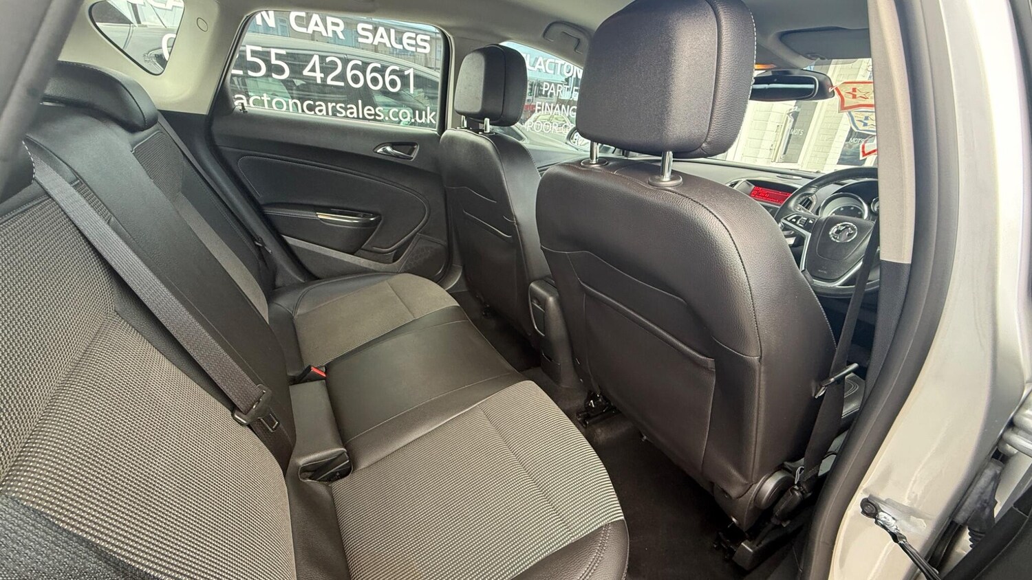 Used Vauxhall Astra 2011 for sale - 77840781: Photo 11