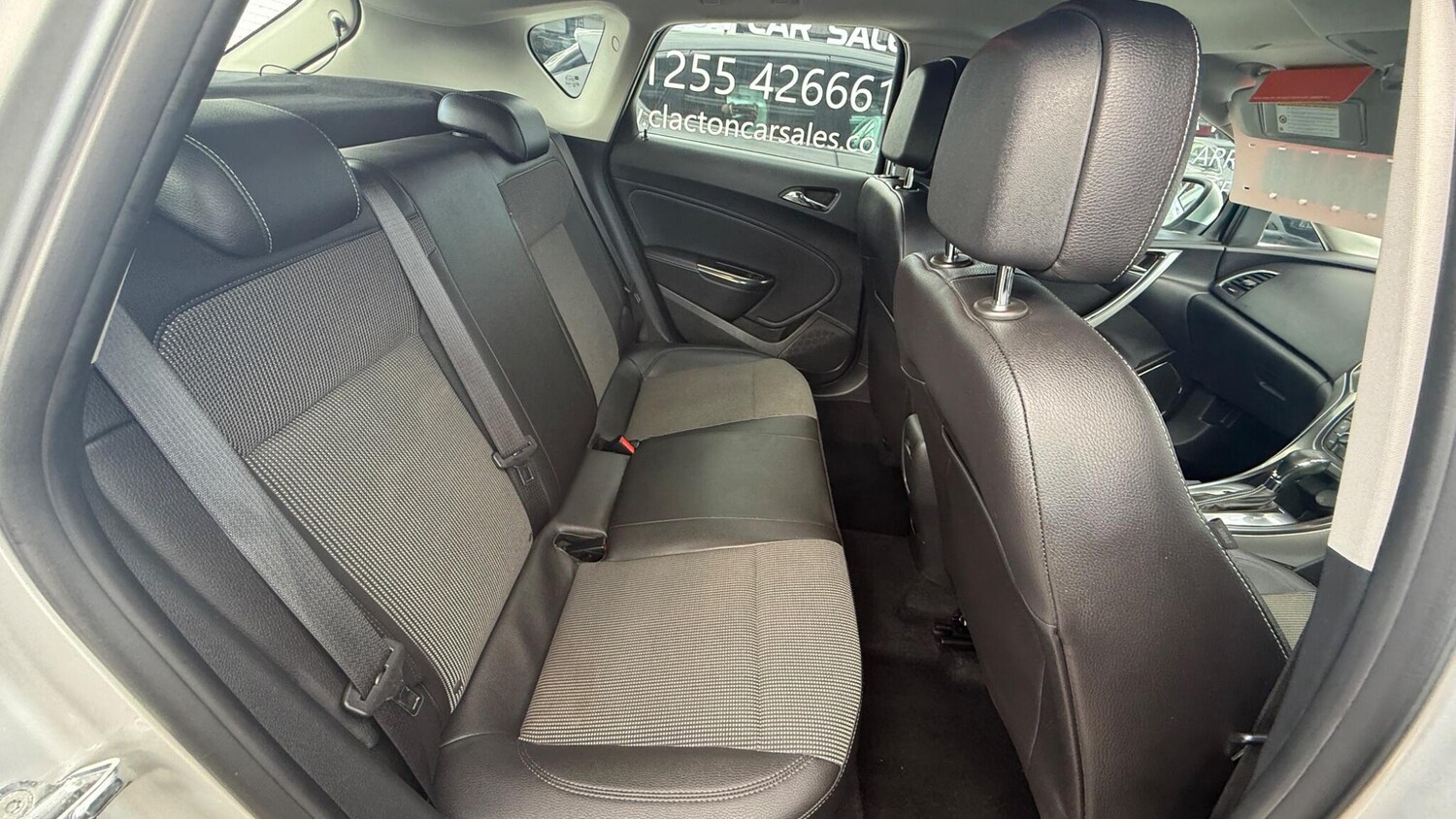 Used Vauxhall Astra 2011 for sale - 77840781: Photo 12