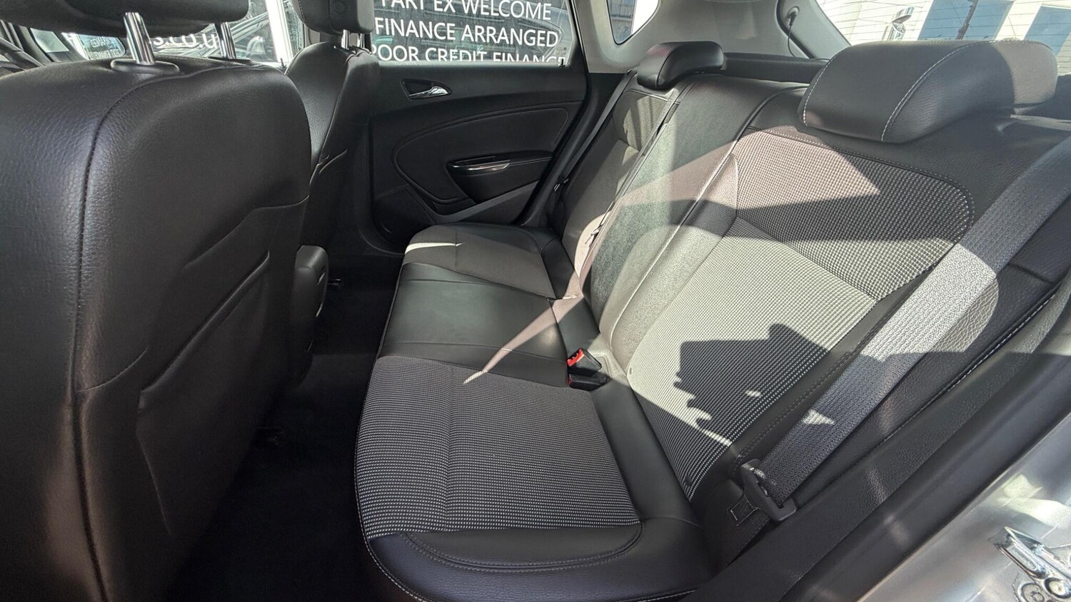 Used Vauxhall Astra 2011 for sale - 77840781: Photo 17