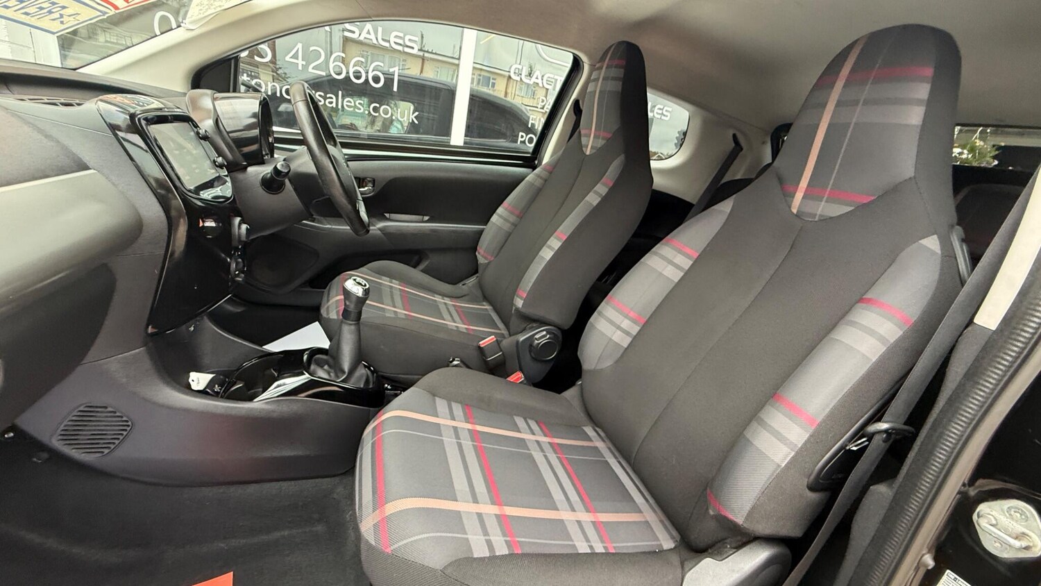 Used Peugeot 108 2015 for sale - 76084840: Photo 14