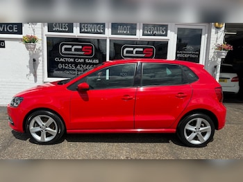 Used Volkswagen Polo 2015 for sale - 78868005: Photo