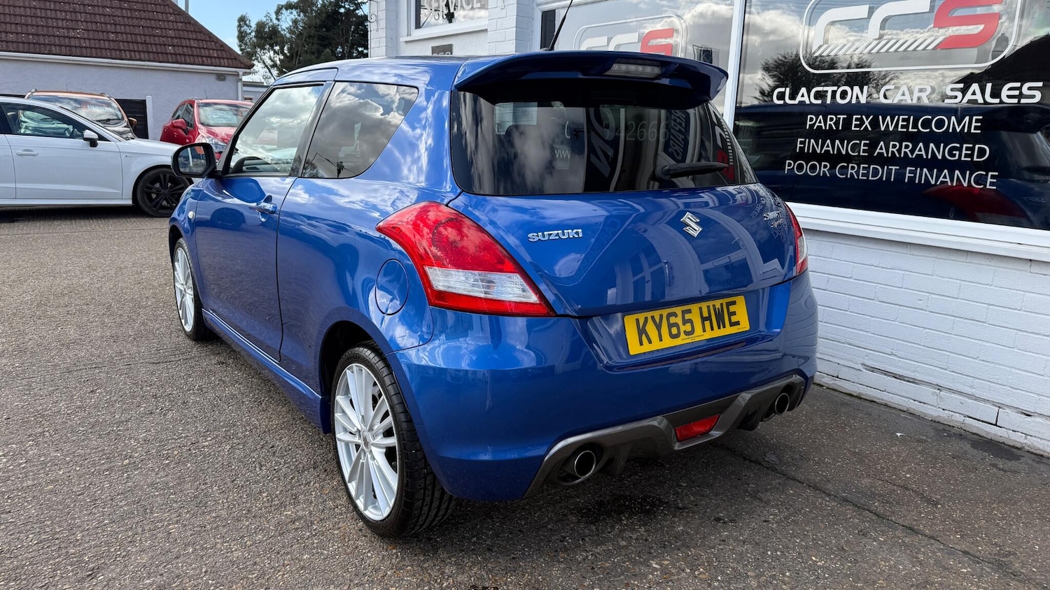 Used Suzuki Swift 2015 for sale - 77840782: Photo 5