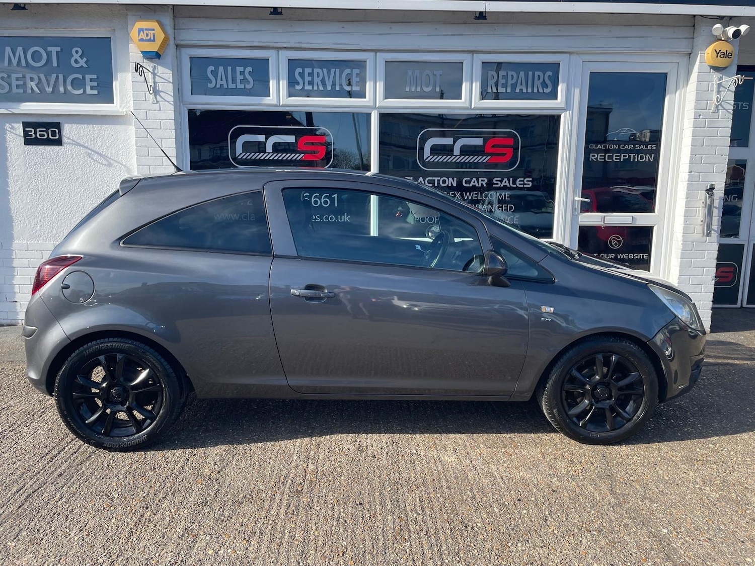 Used Vauxhall Corsa 2010 for sale - 78171982: Photo 8