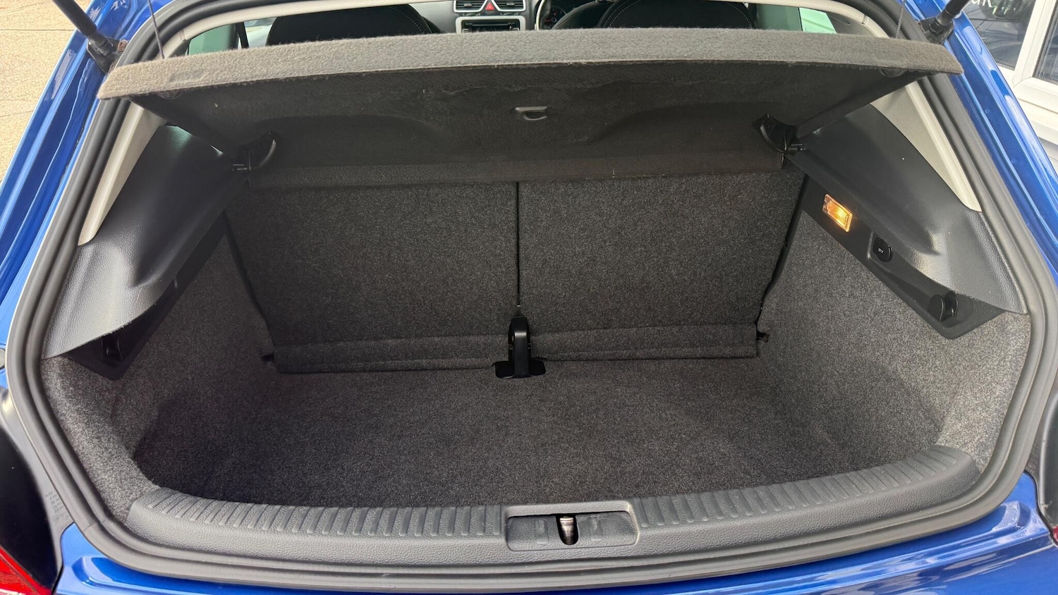 Used Volkswagen Scirocco 2011 for sale - 76607391: Photo 13