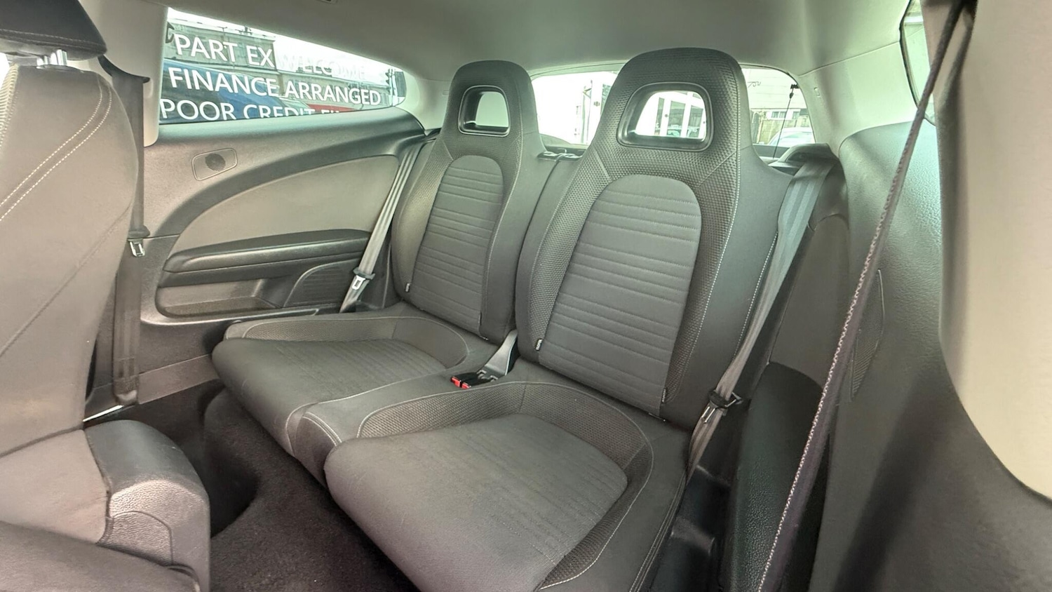 Used Volkswagen Scirocco 2011 for sale - 76607391: Photo 16