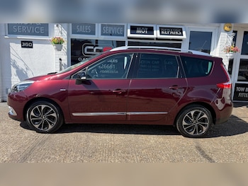 Used Renault Grand Scenic 2014 for sale - 79094316: Photo