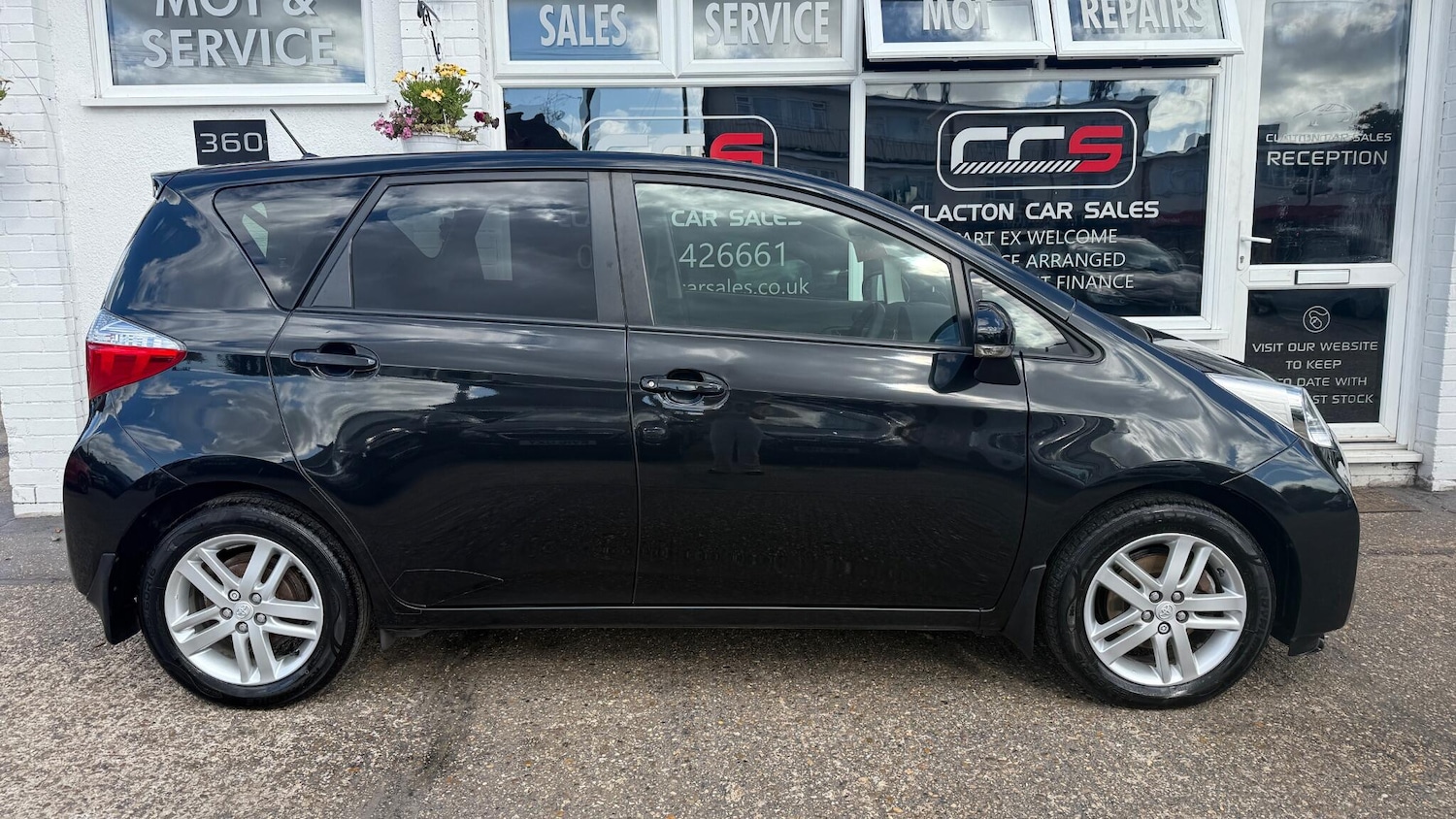 Used Toyota Verso 2011 for sale - 76041834: Photo 6