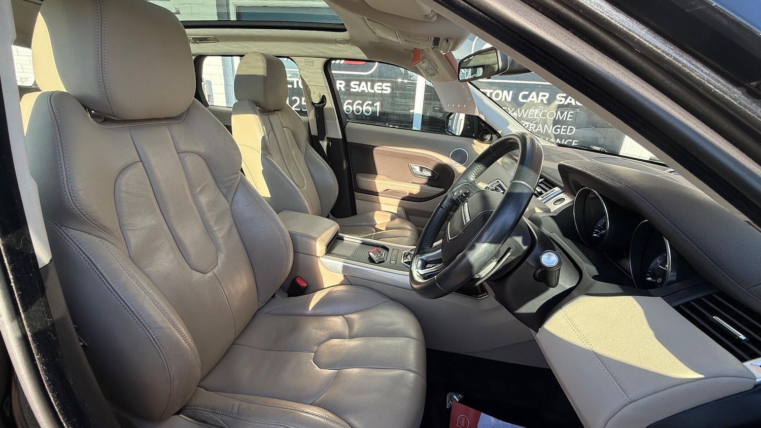 Used Land Rover Range Rover Evoque 2015 for sale - 77120439: Photo 10