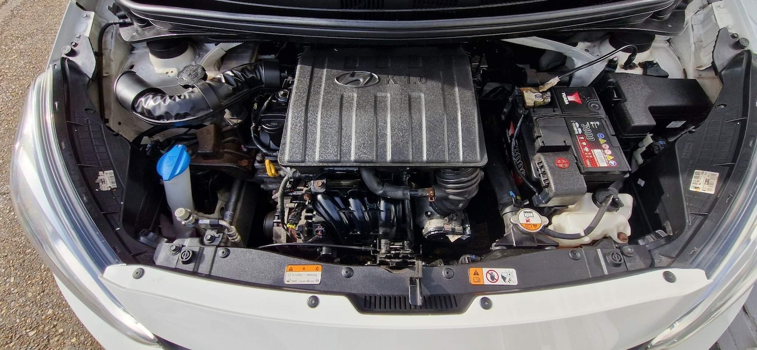 Used Hyundai i10 2014 for sale - 76188858: Photo 13
