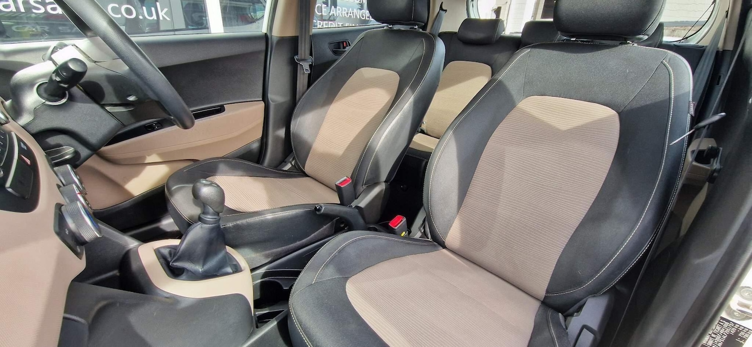 Used Hyundai i10 2014 for sale - 76188858: Photo 15