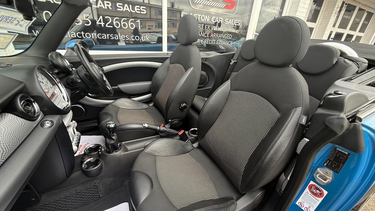 Used MINI Convertible 2010 for sale - 77685066: Photo 15