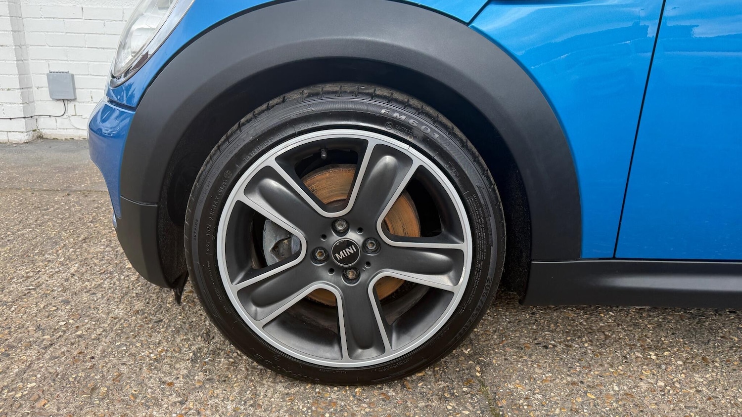 Used MINI Convertible 2010 for sale - 77685066: Photo 17