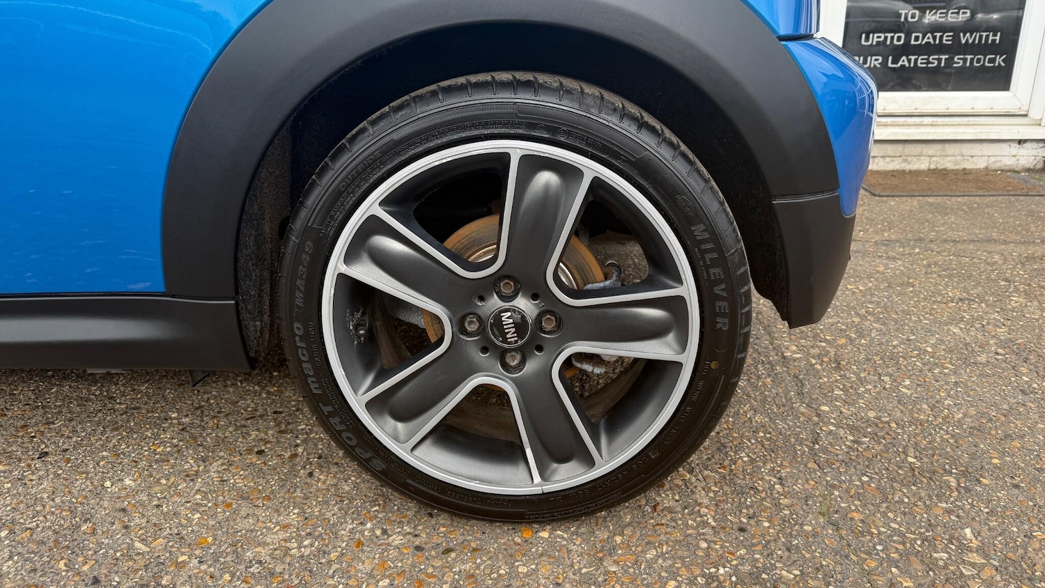 Used MINI Convertible 2010 for sale - 77685066: Photo 18