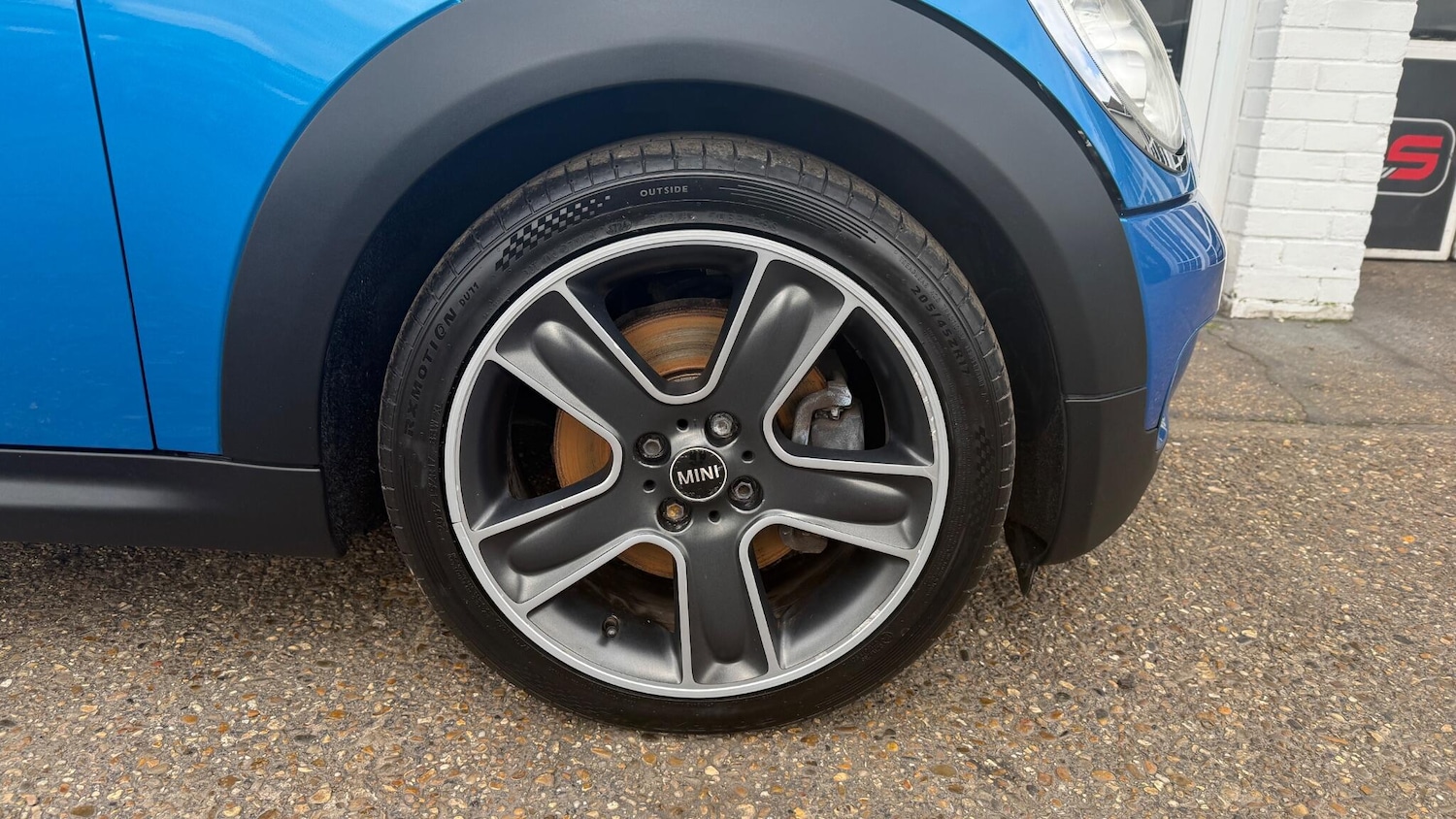 Used MINI Convertible 2010 for sale - 77685066: Photo 20