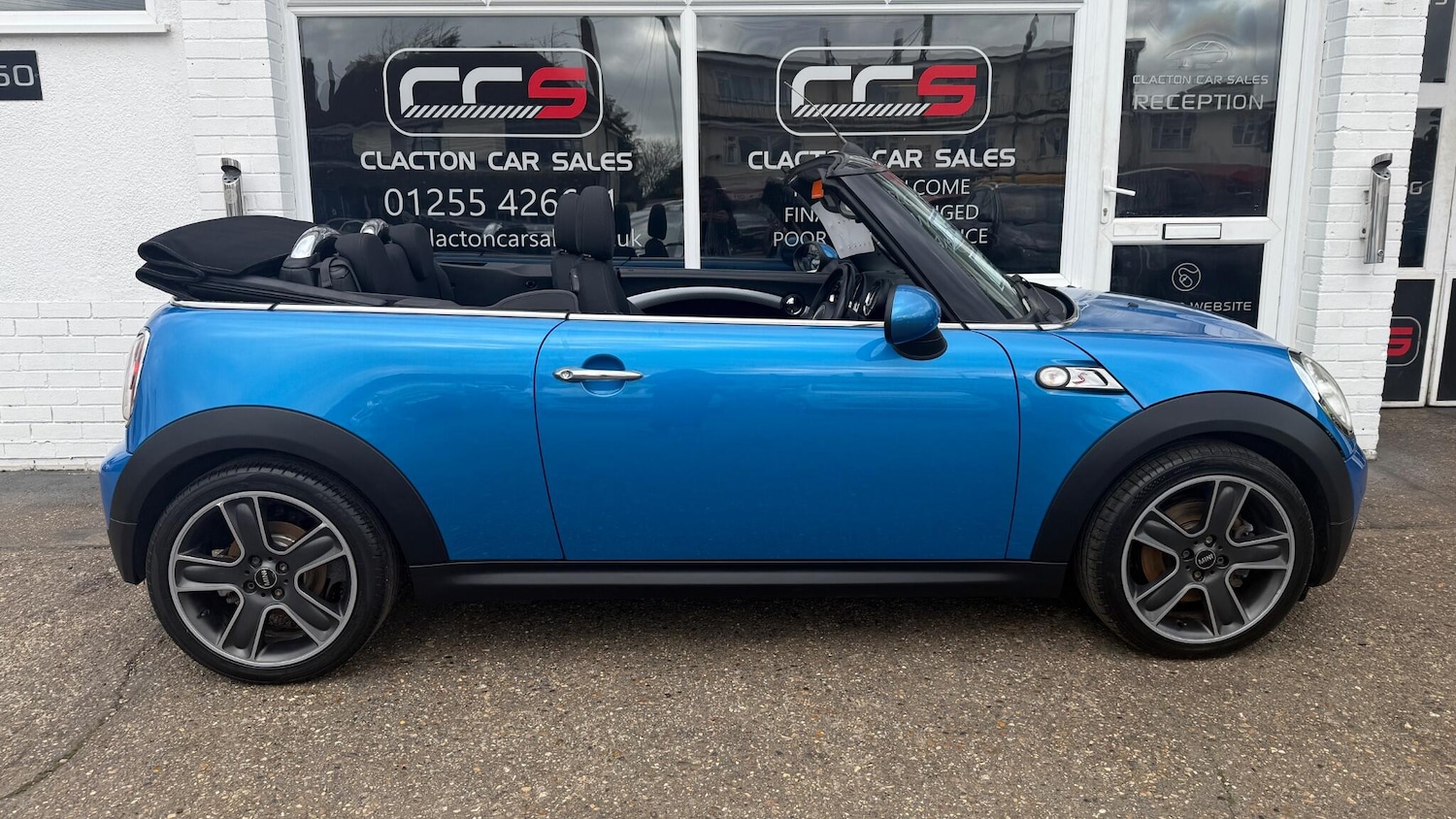 Used MINI Convertible 2010 for sale - 77685066: Photo 8