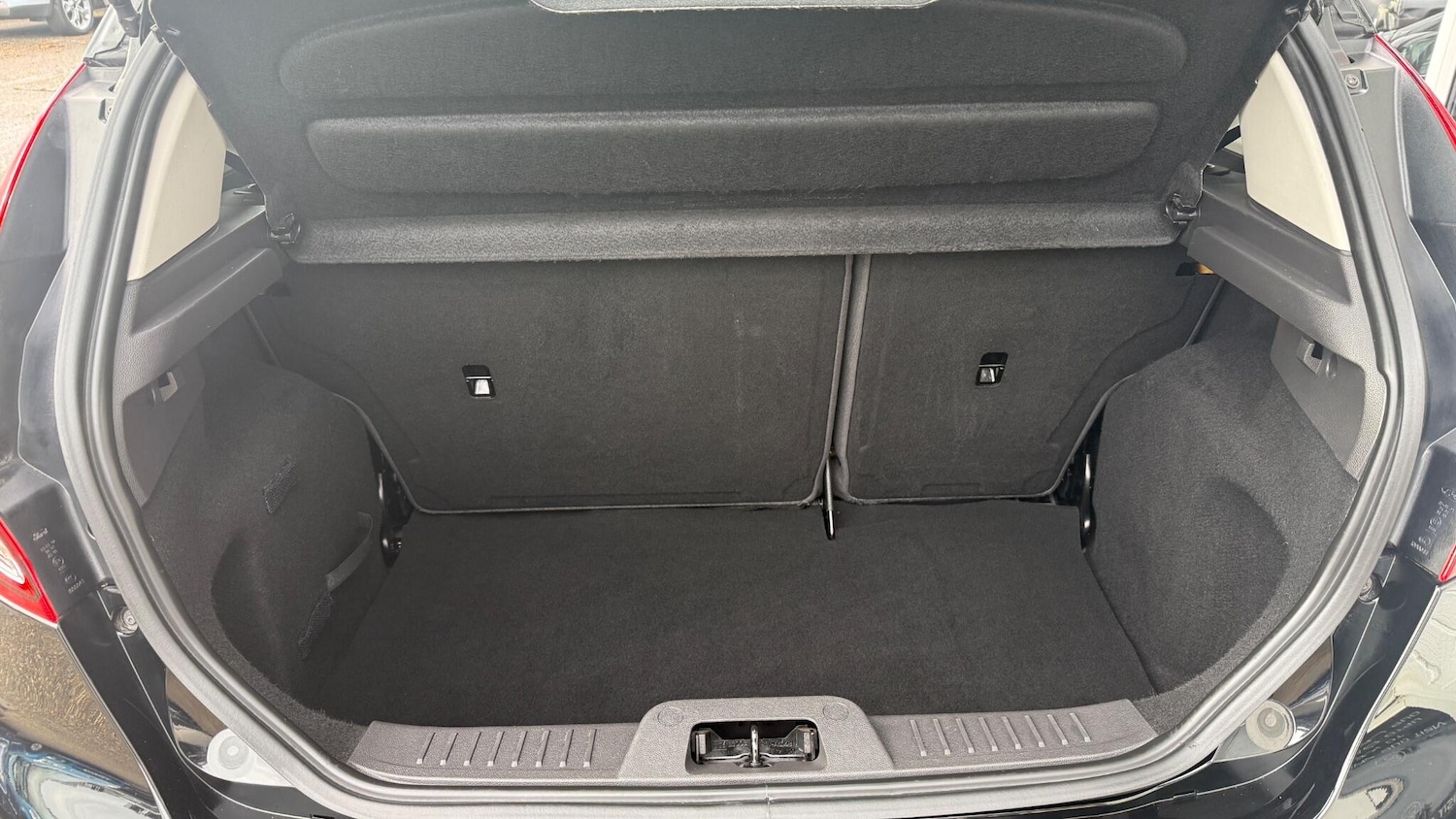 Used Ford Fiesta 2014 for sale - 76839807: Photo 13