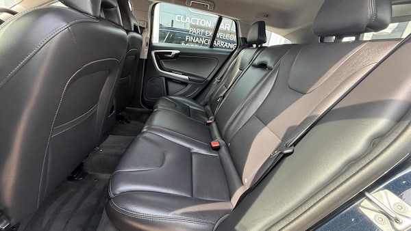 Used Volvo V60 2017 for sale - 75506825: Photo 16