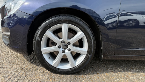 Used Volvo V60 2017 for sale - 75506825: Photo 19