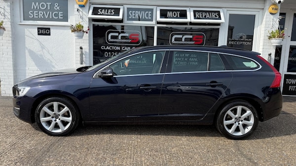 Used Volvo V60 2017 for sale - 75506825: Photo 4