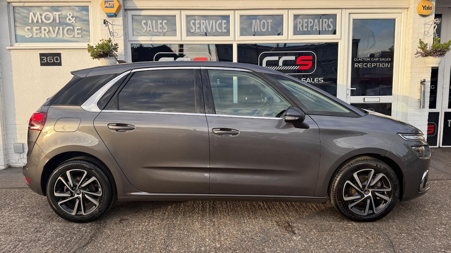 Used Citroen C4 2019 for sale - 76612730: Photo 8