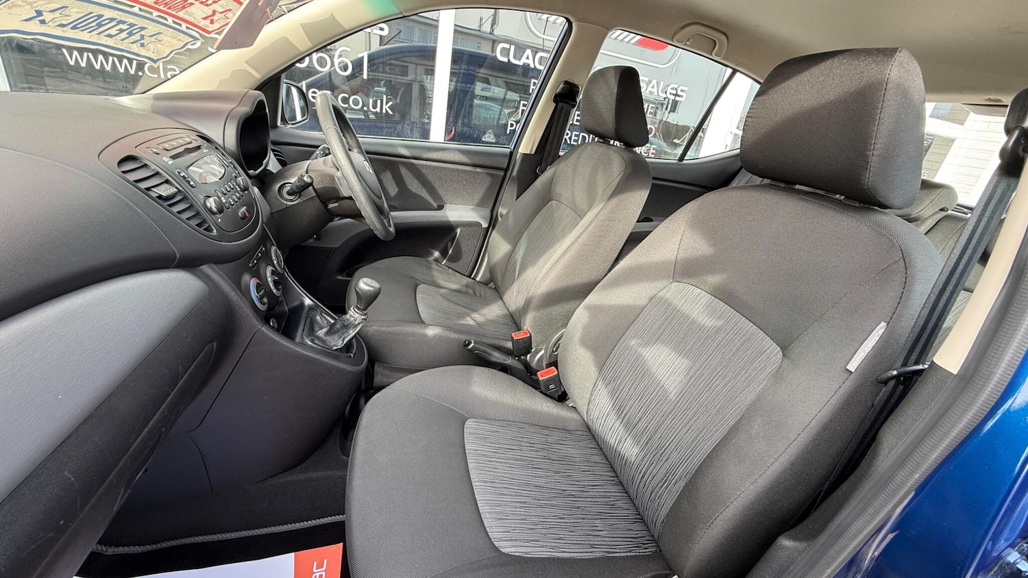 Used Hyundai i10 2012 for sale - 77587848: Photo 15