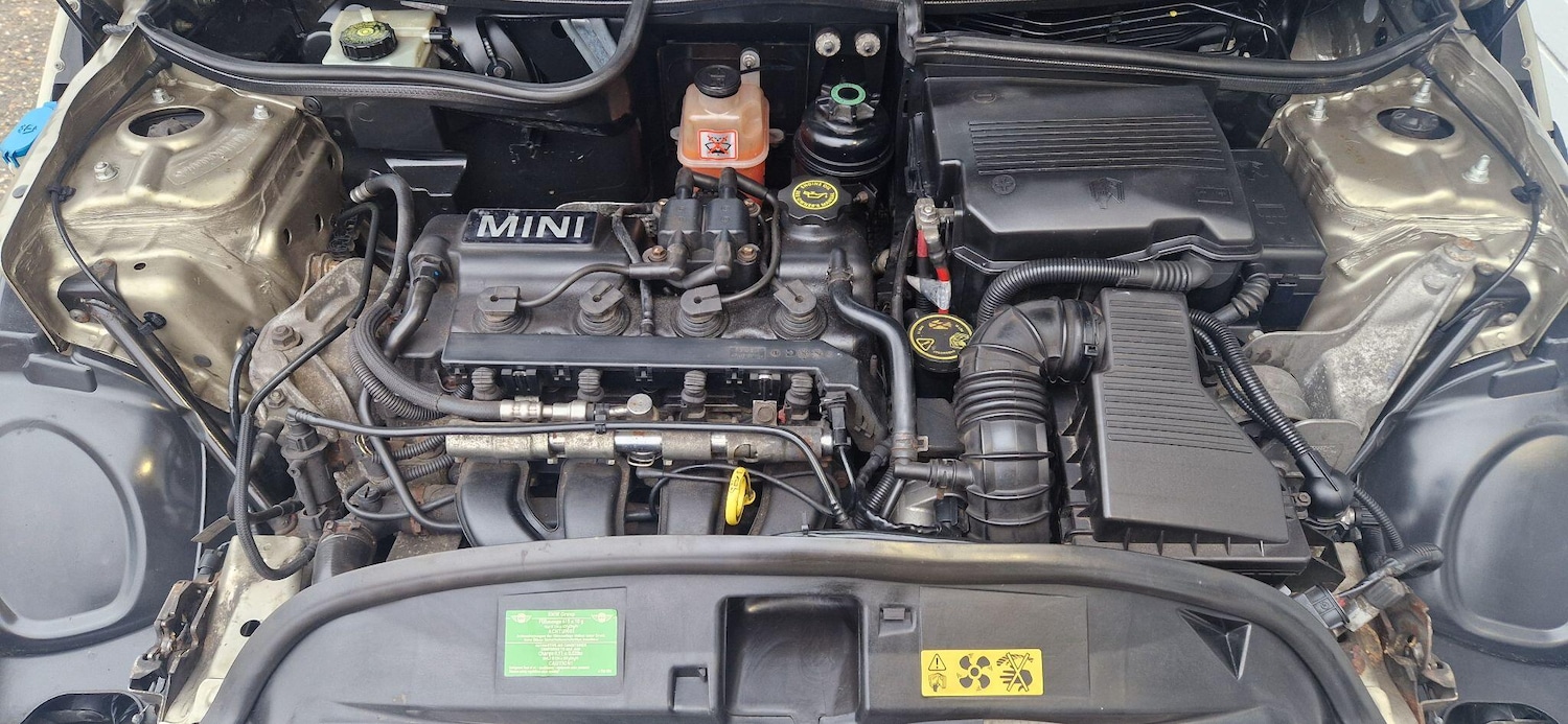 Used MINI Convertible 2007 for sale - 77411667: Photo 12