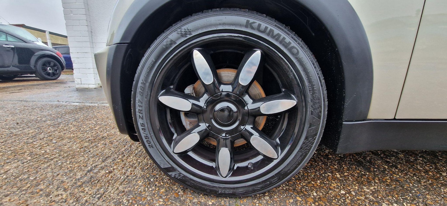 Used MINI Convertible 2007 for sale - 77411667: Photo 15