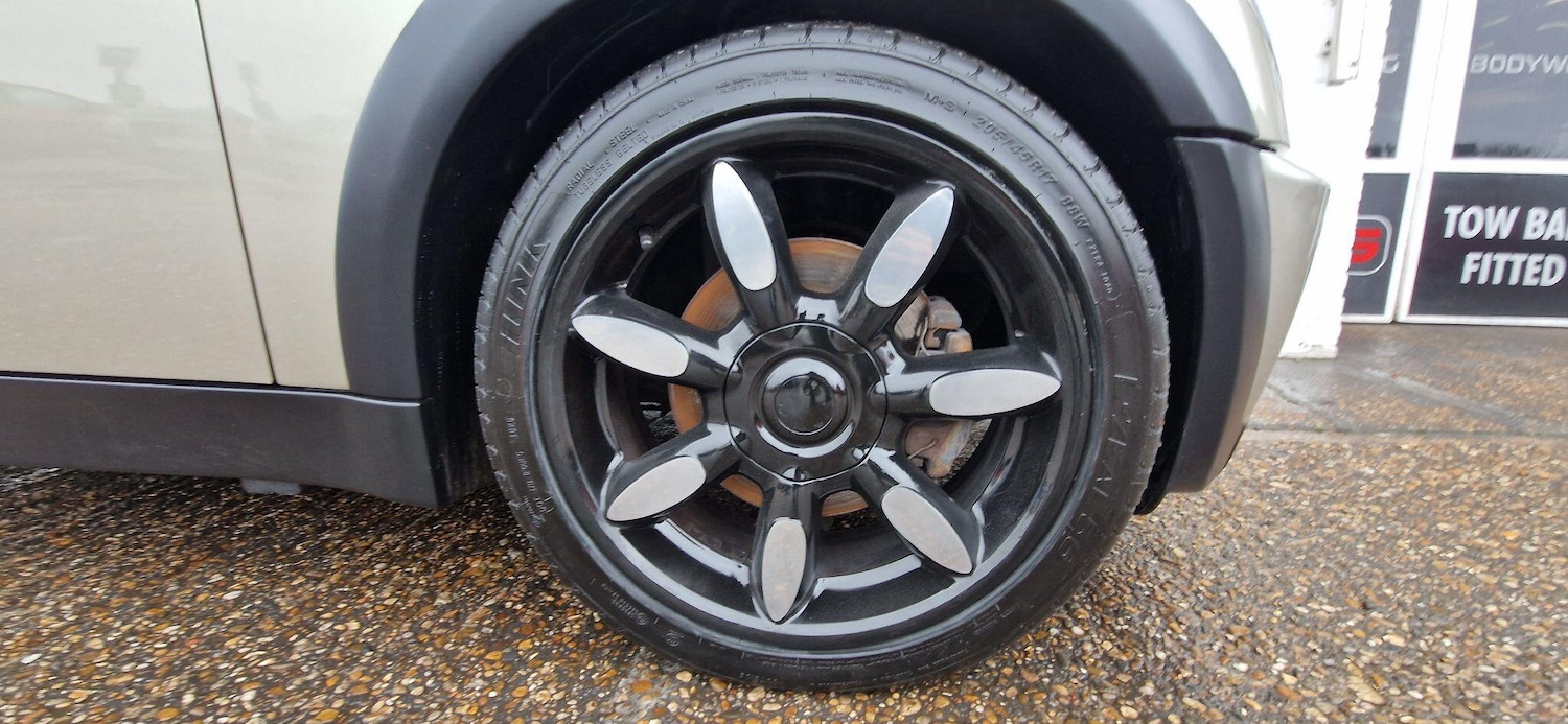 Used MINI Convertible 2007 for sale - 77411667: Photo 18