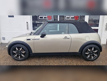 Used MINI Convertible 2007 for sale - 77411667: Photo