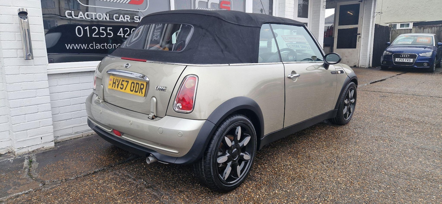 Used MINI Convertible 2007 for sale - 77411667: Photo 7