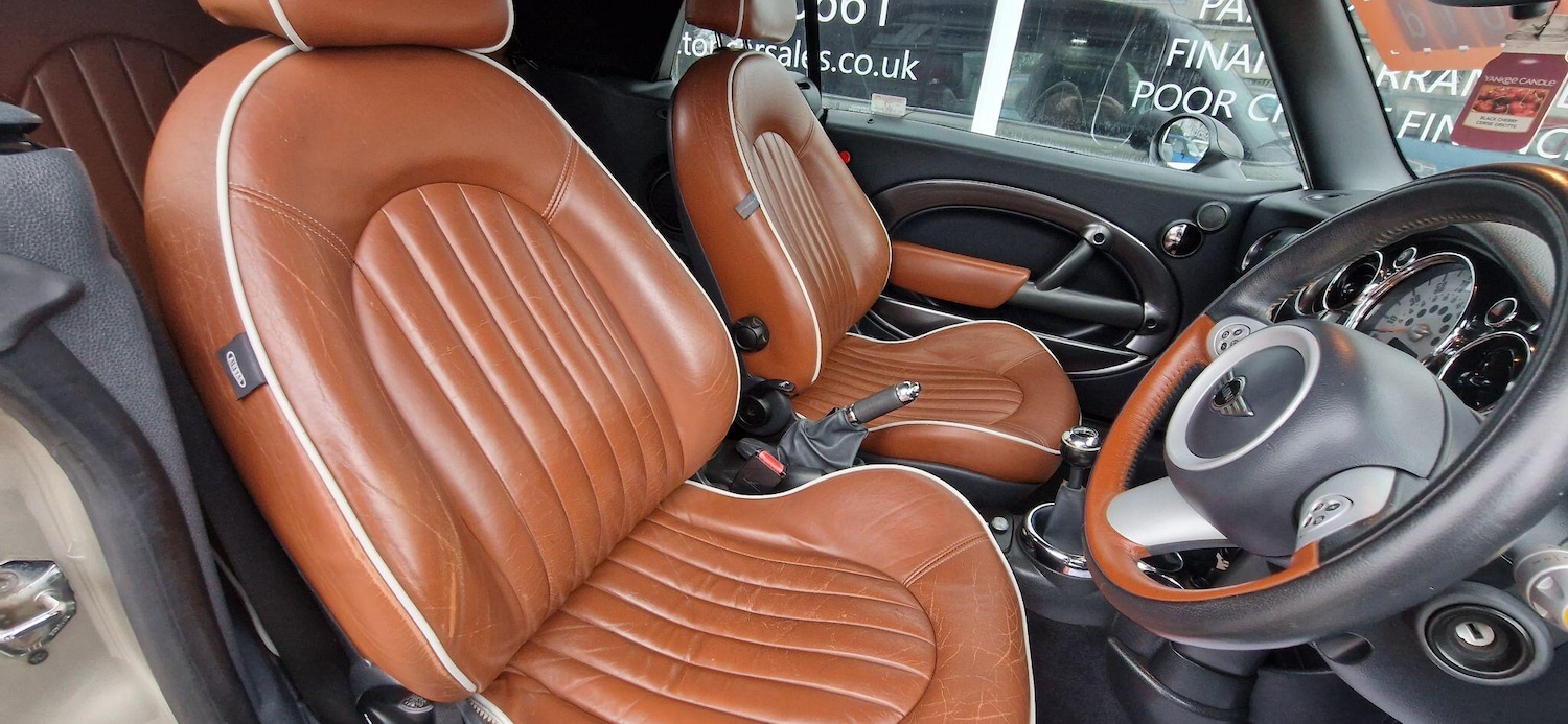 Used MINI Convertible 2007 for sale - 77411667: Photo 9