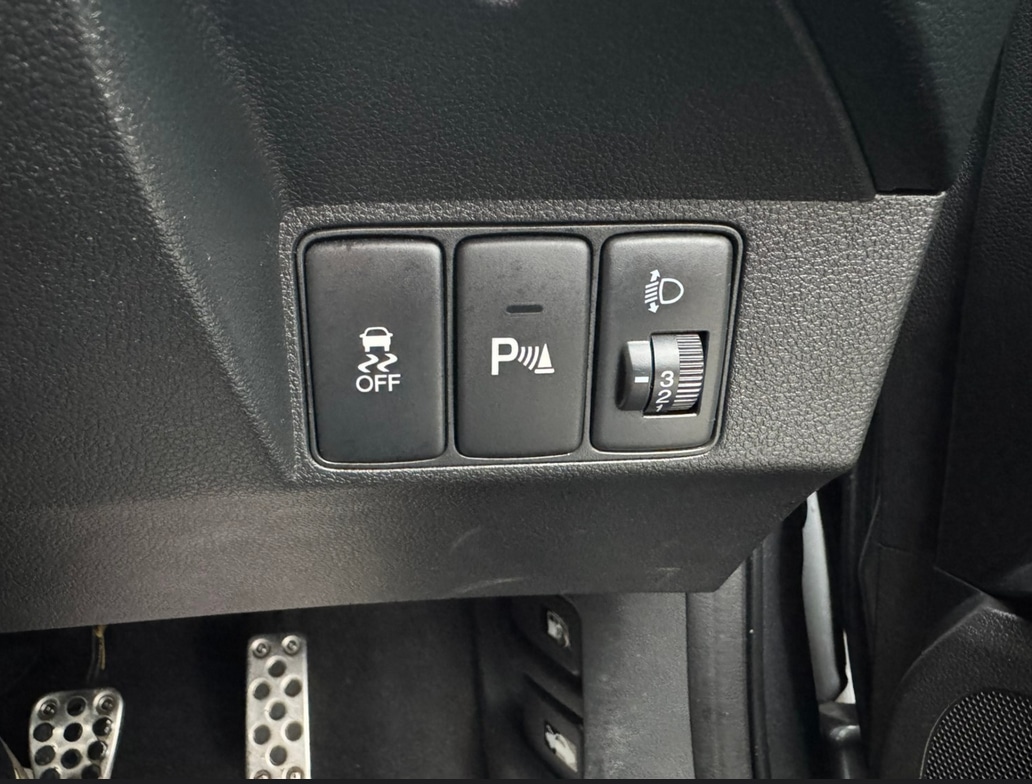 Used Honda Civic 2017 for sale - 76625225: Photo 17