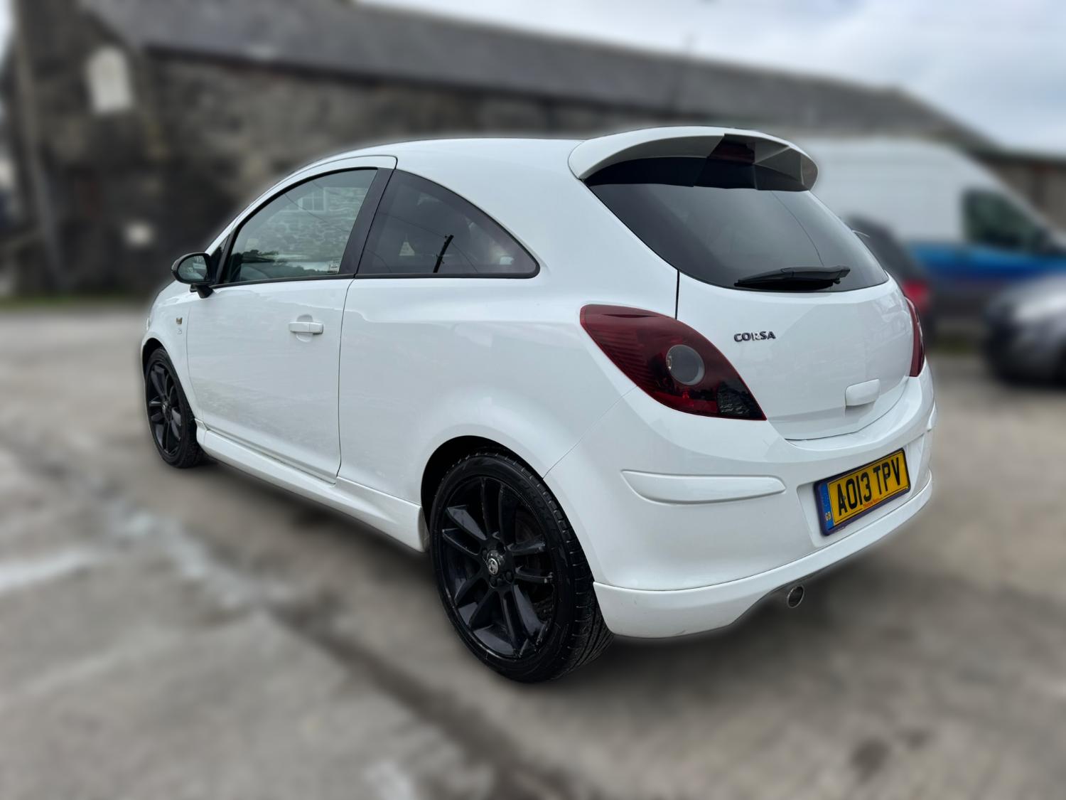 Used Vauxhall Corsa 2013 for sale - 77917394: Photo 4