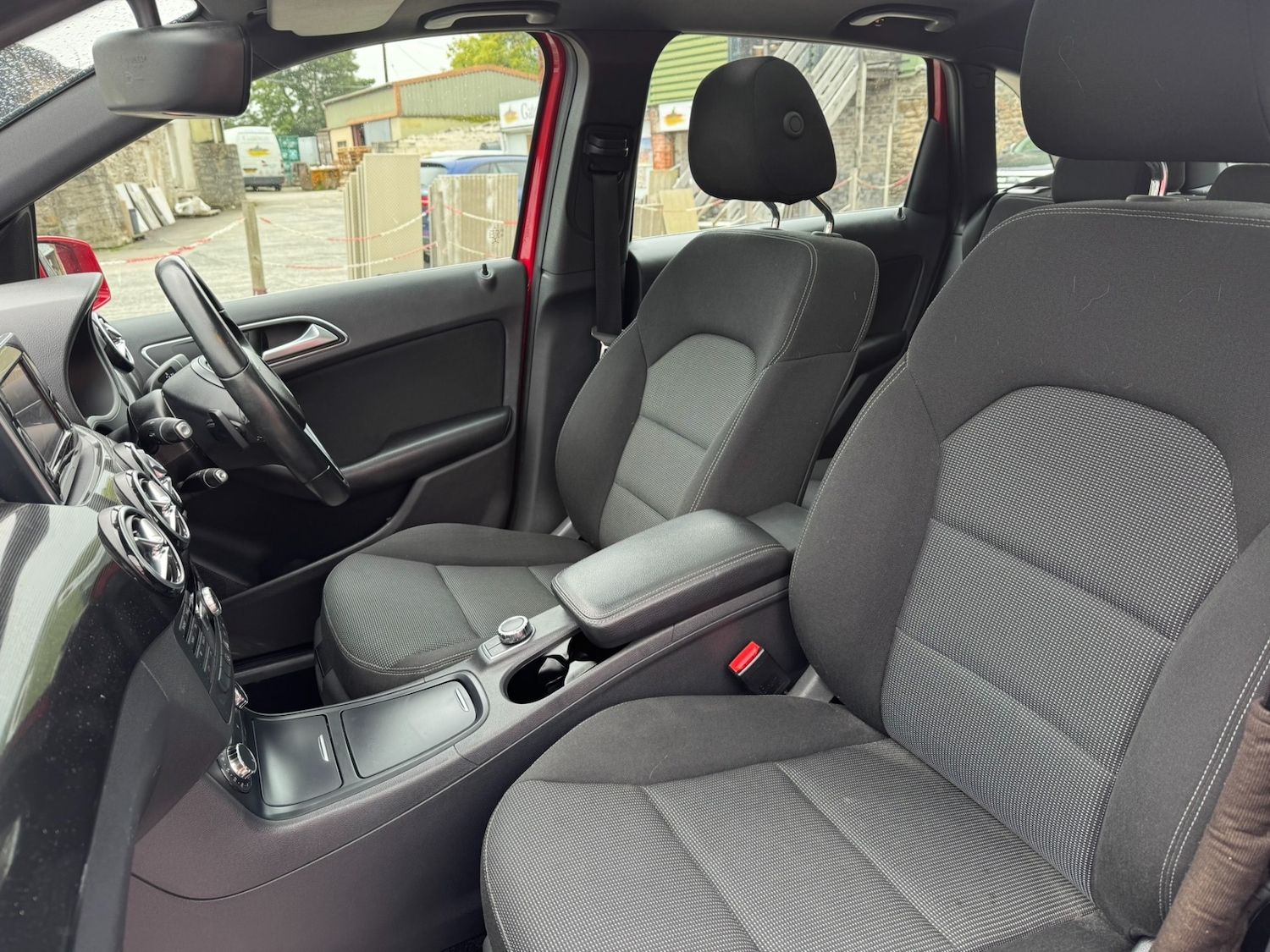 Used Mercedes-Benz B Class 2013 for sale - 75827496: Photo 12