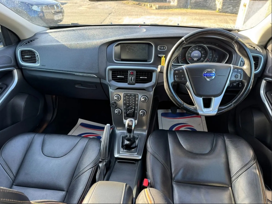 Used Volvo V40 2014 for sale - 76625246: Photo 11